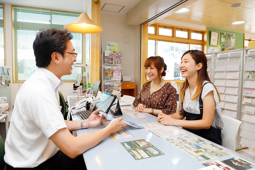 受付カウンター