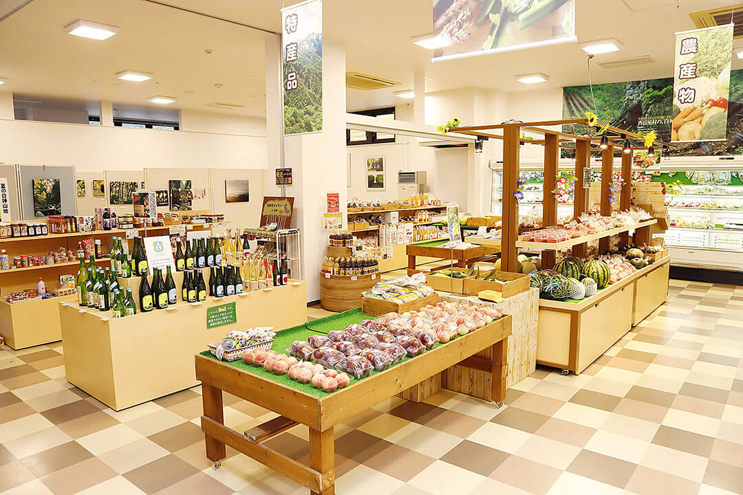 Direct sales store for farm products